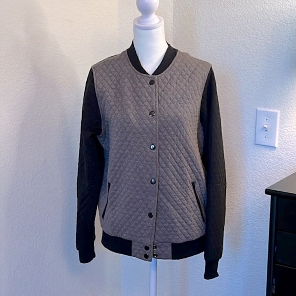 Connection 18 Quilted Long Sleeve Jacket - Size Medium